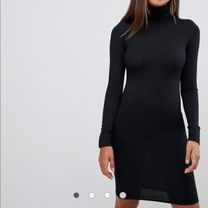 Long sleeve dress QUICK SALES NIGHT!! 💓🛍🛍🎉🎉